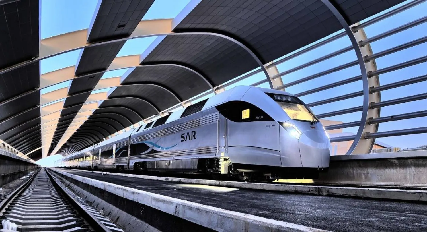 أحد القطارات التابعة للشركة السعودية للخطوط الحديدية (واس)