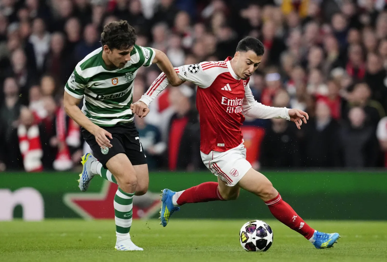 مارتينيلي يقود هجمة أرسنالية (د.ب.أ)