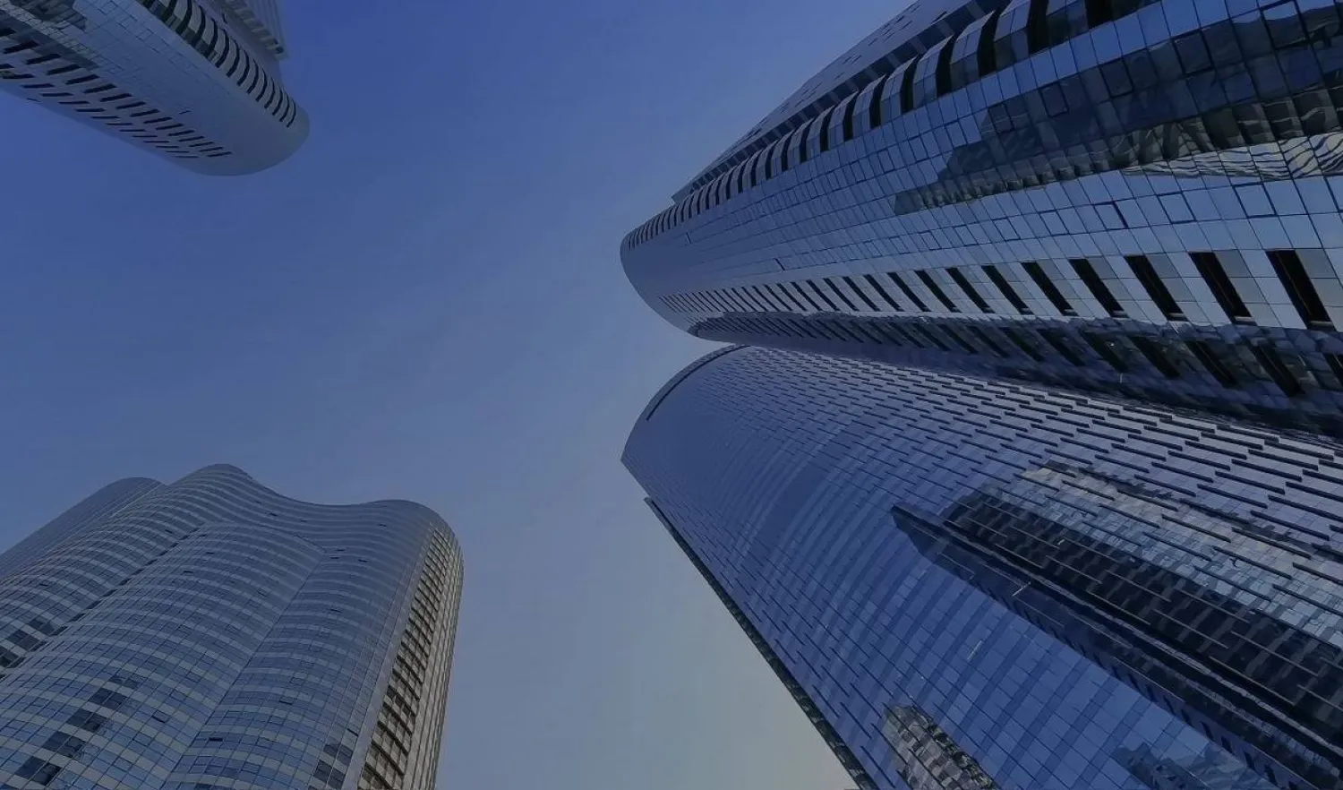 شراكة بين «كيو» و«مارغوليز هولزلي» لتطوير مراكز البيانات في السعودية والمنطقة