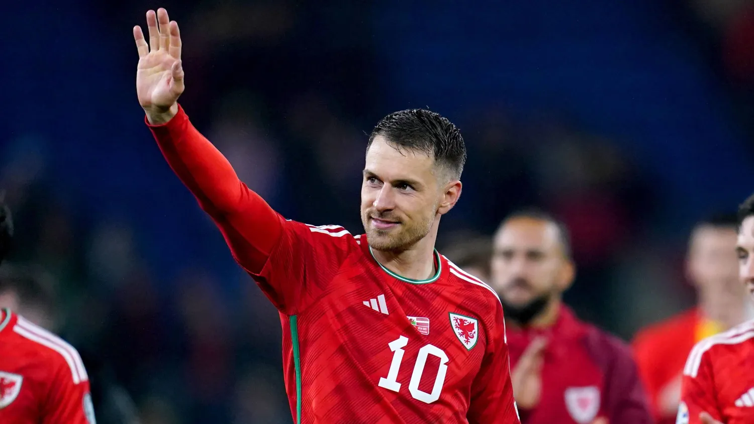 آرون رامزي يودع ملاعب «الساحرة المستديرة» بعد مسيرة رائعة (غيتي)