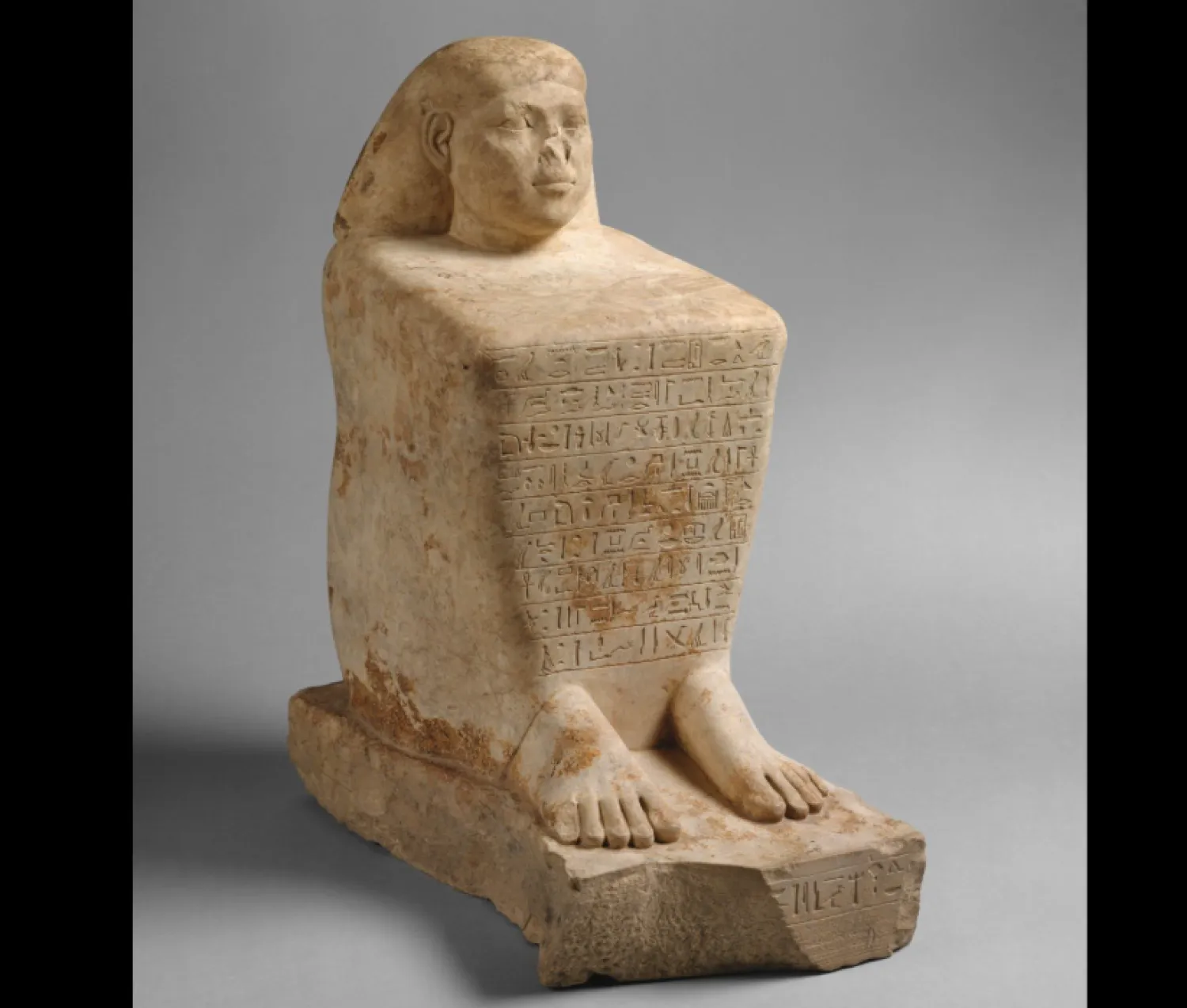 القطع المستردة تعود لعصور مختلفة (وزارة السياحة والآثار المصرية)