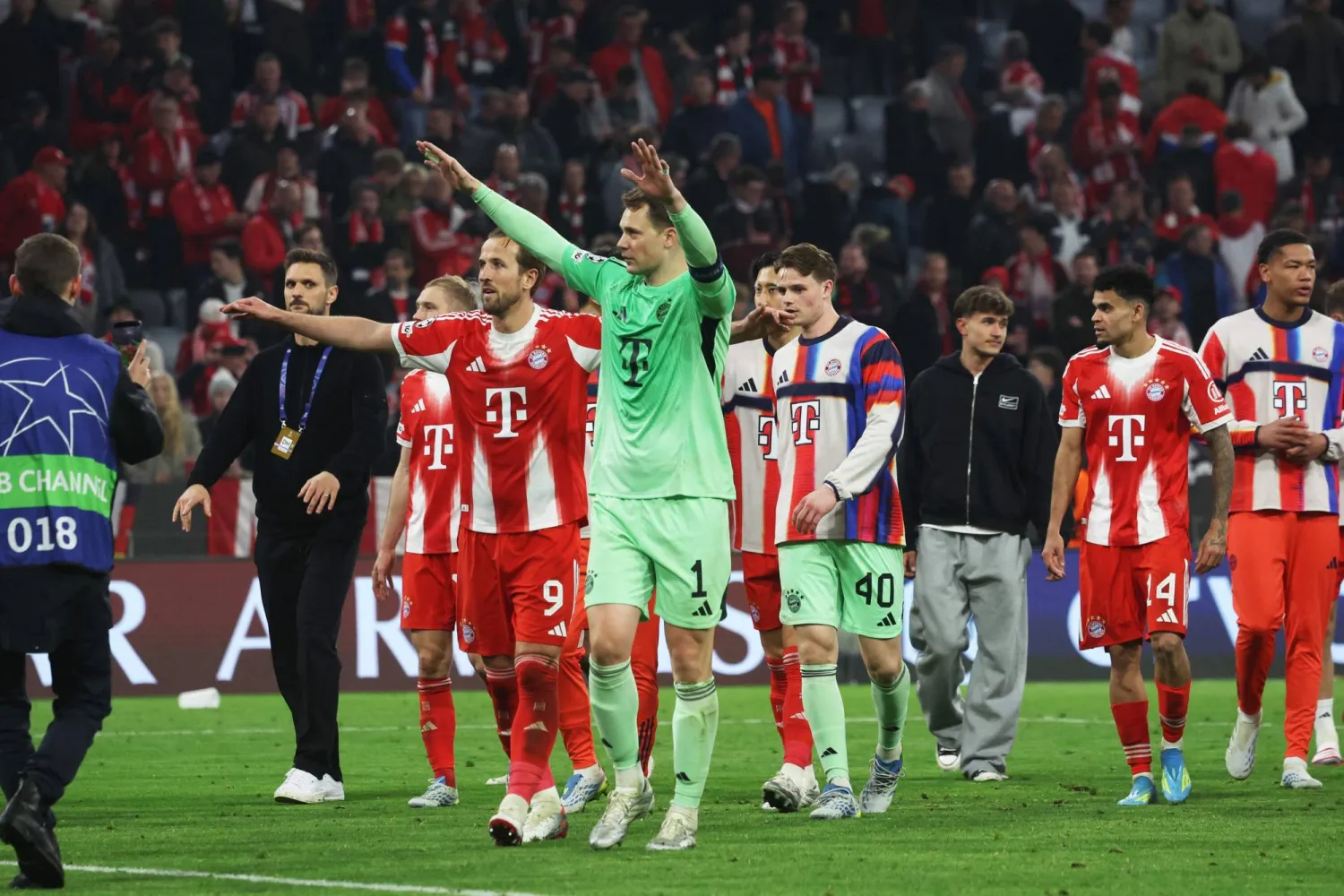 بعد إقصاء ريال مدريد وبلوغ نصف نهائي دوري الأبطال يصبو بايرن ميونيخ إلى التتويج بلقب «الدوري الألماني» (أ.ف.ب)