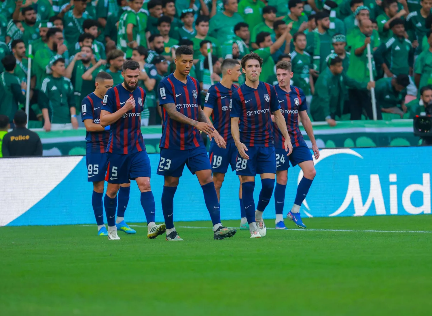 جوهور الماليزي ودع البطولة الآسيوية بعد الخسارة أمام الأهلي (تصوير: محمد المانع)