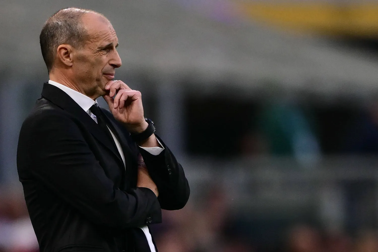 مدرب ميلان ماسيميليانو أليغري (أ.ف.ب)