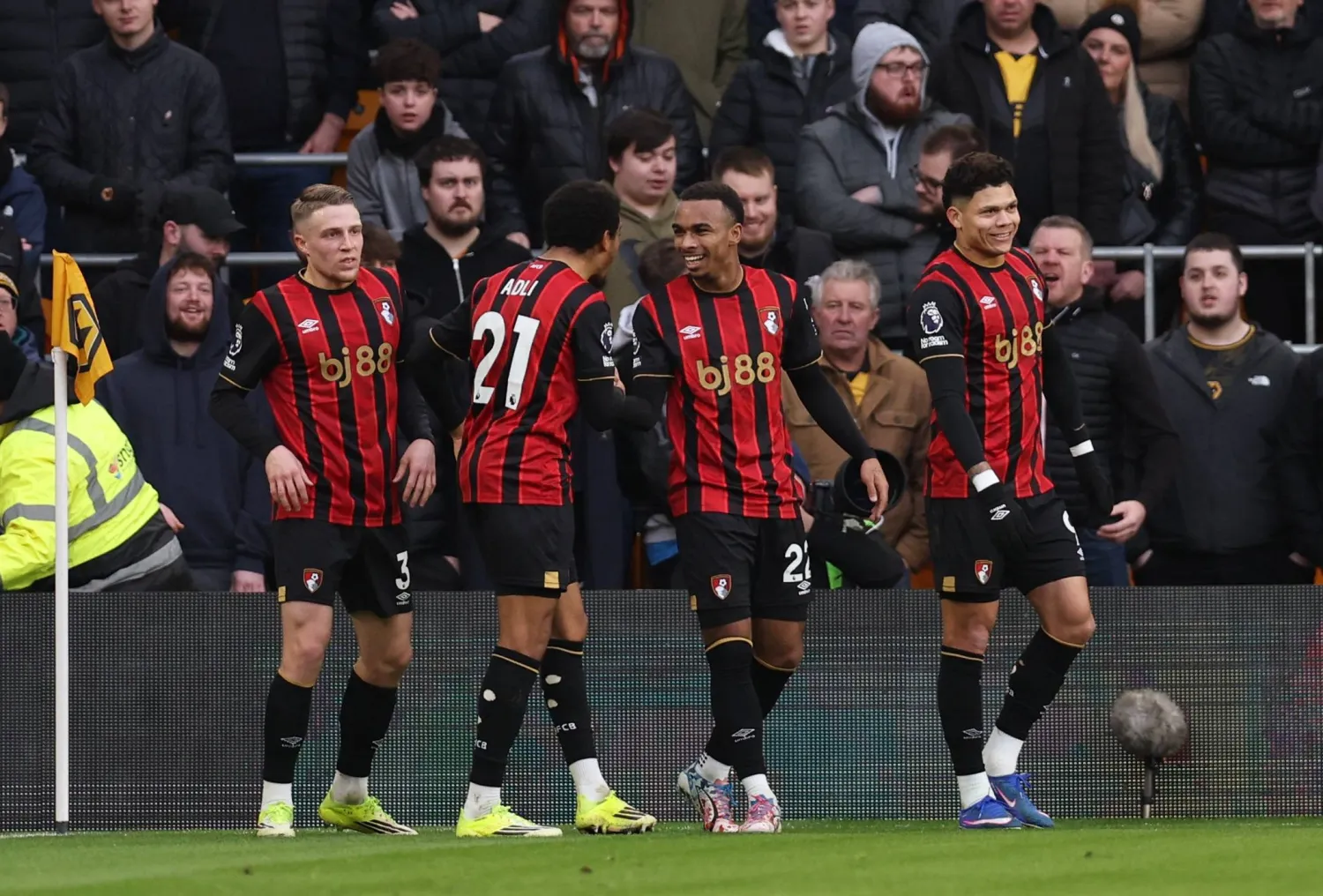 نجح إيراولا في تحويل بورنموث إلى أحد أكثر فرق الدوري الإنجليزي إمتاعاً (رويترز)