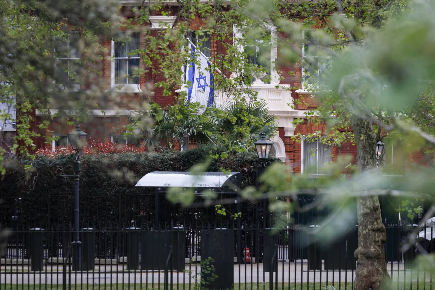 السفارة الإسرائيلية في لندن (إ.ب.أ)