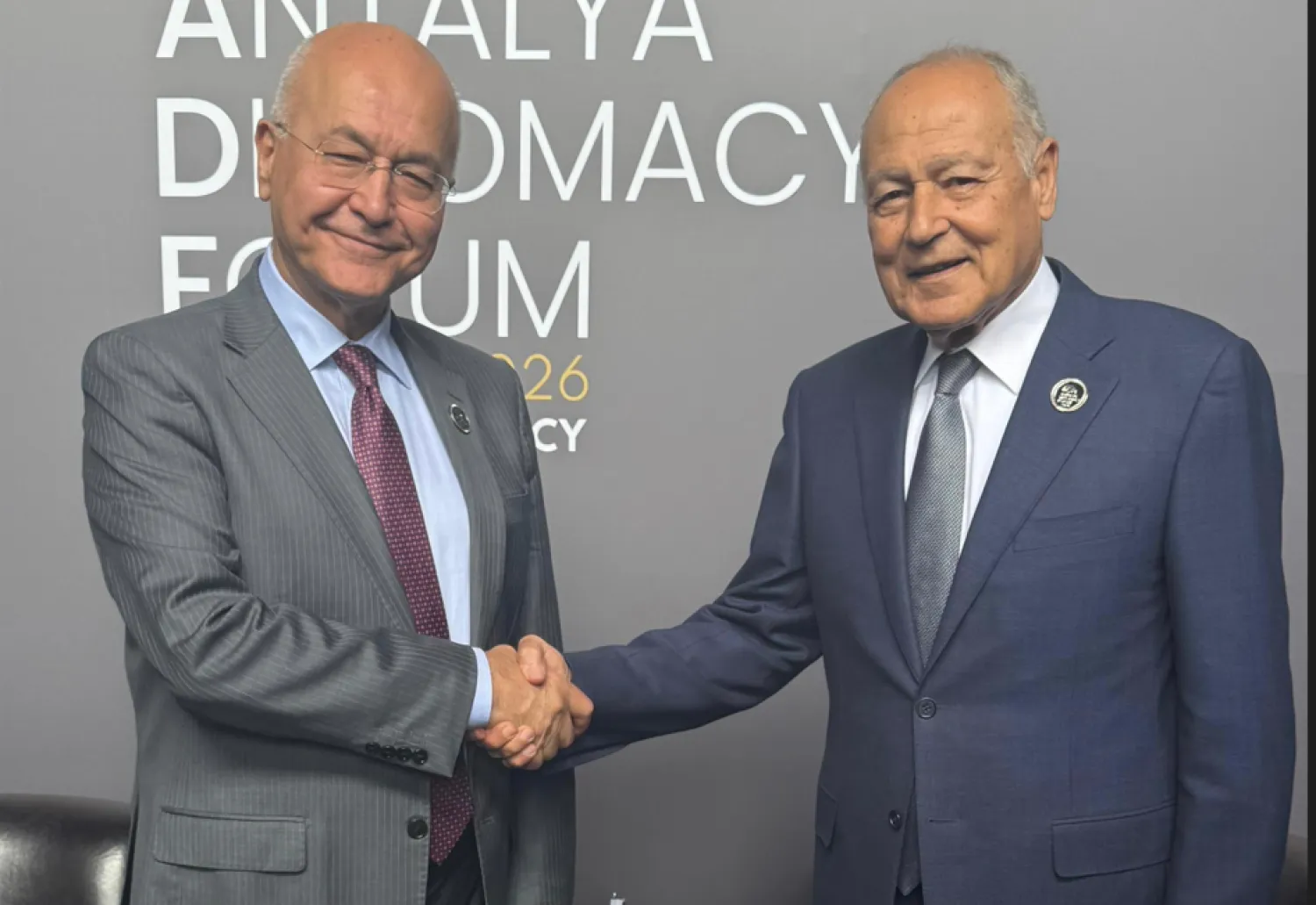 أبو الغيط يلتقي المفوض السامي لشؤون اللاجئين (جامعة الدول العربية)