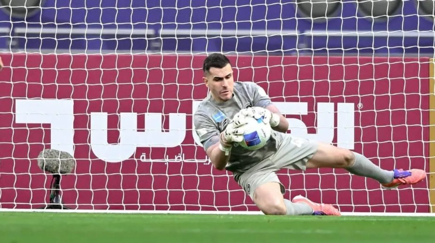 غروهي قاد الشباب للنهائي الخليجي (موقع نادي الشباب)