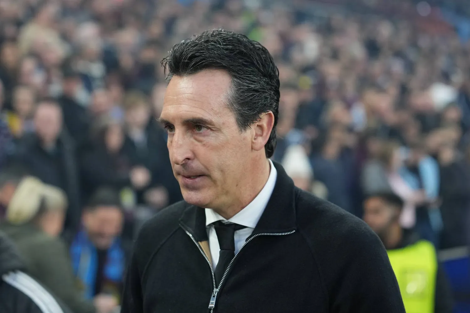 أوناي إيمري المدير الفني لفريق أستون فيلا (أ.ب)