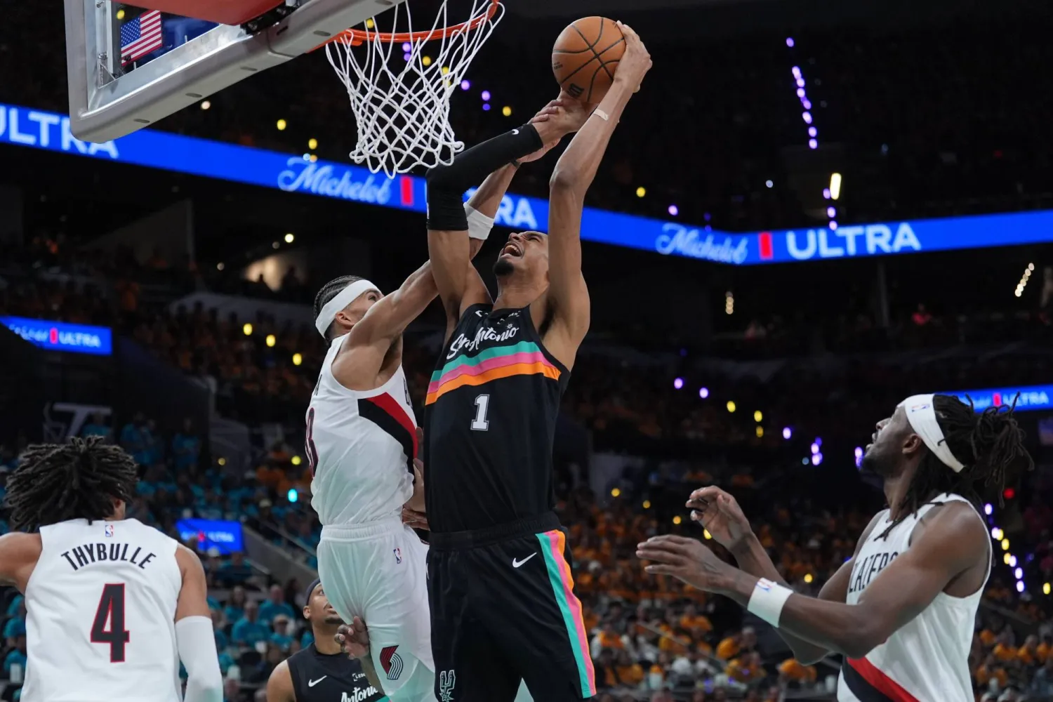 فيكتور ويمبانياما (أ.ب)