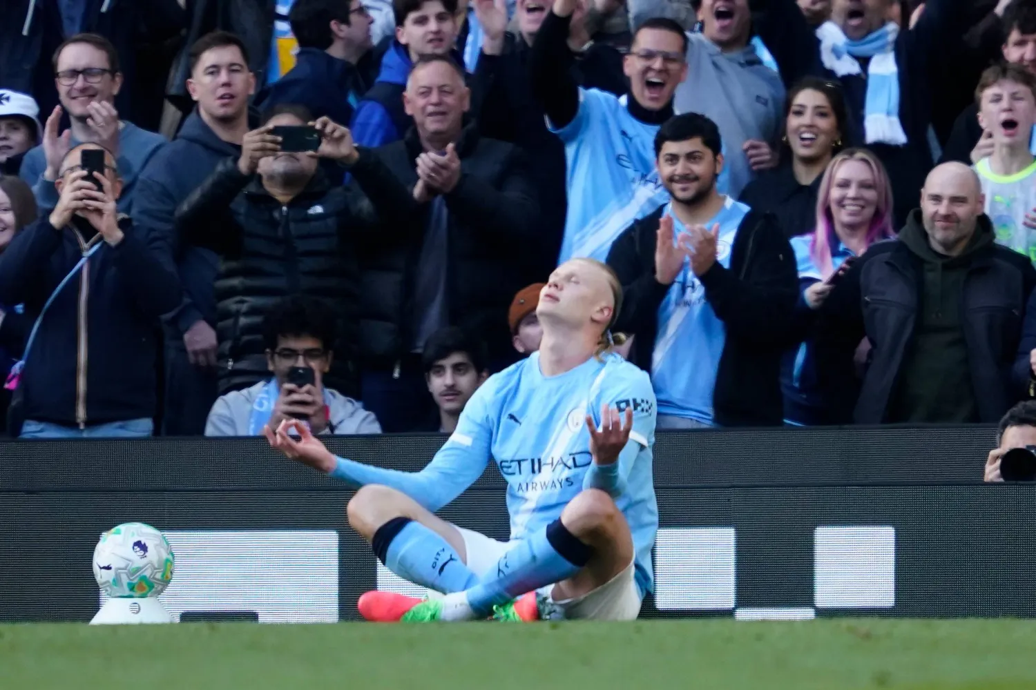 إرلينغ هالاند (أ.ب)