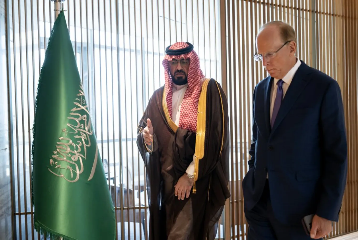 وزير الاقتصاد السعودي مع رئيس «بلاك روك» (وزارة الاقتصاد)