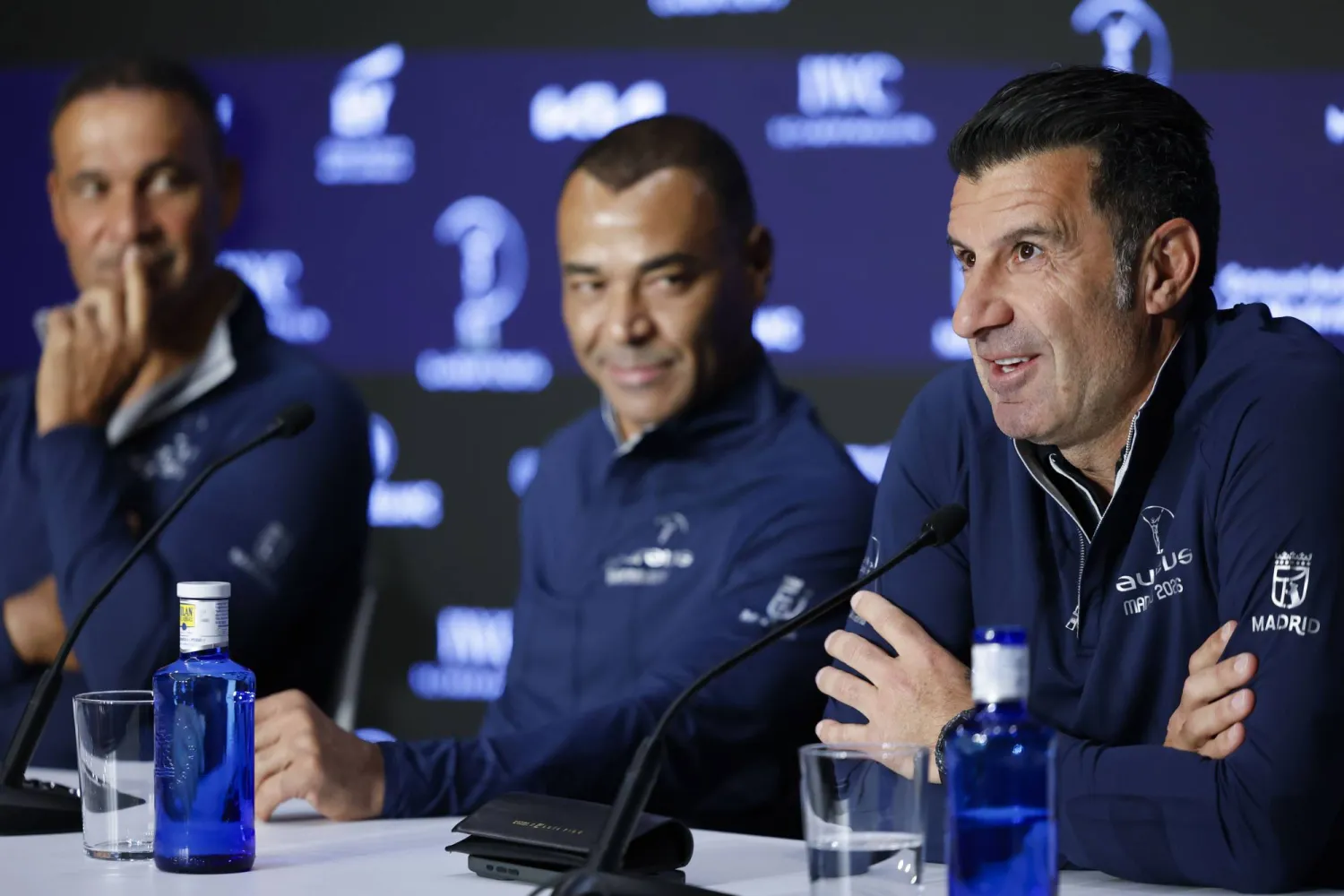 لويس فيغو (إ.ب.أ)