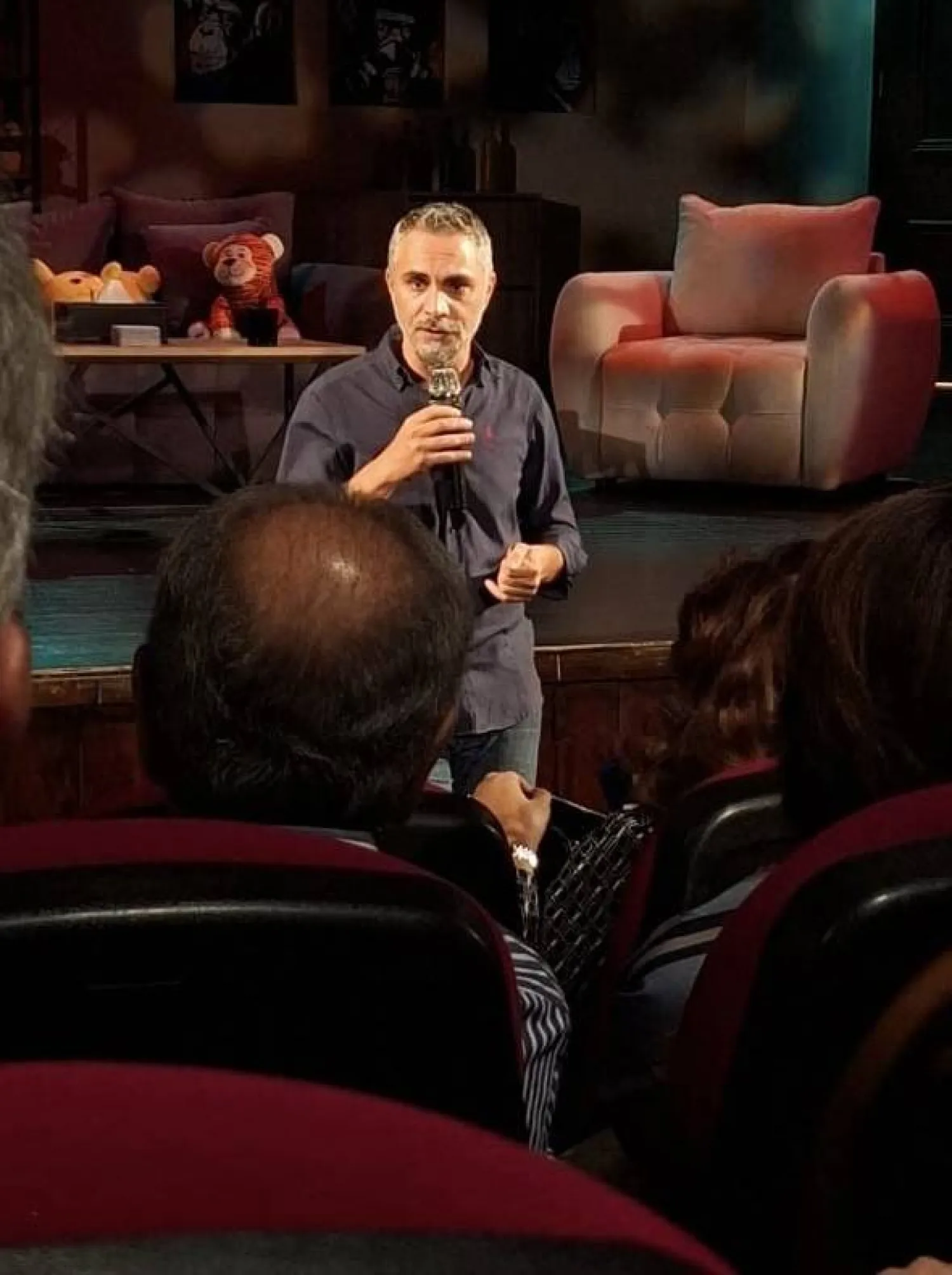 الكاتب والممثل المسرحي زياد نجار (زياد نجار)