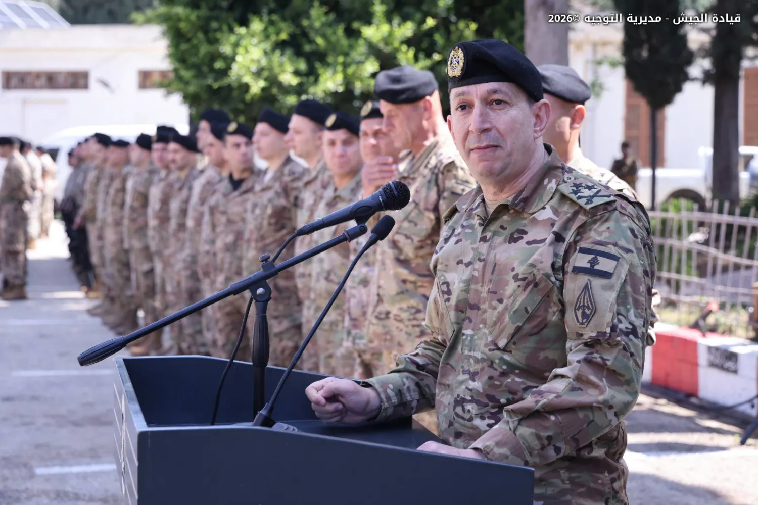 خلال تفقُّد قائد الجيش اللبناني العماد رودولف هيكل قيادة لواء المشاة الثاني عشر في القبة – طرابلس شمال لبنان 21 أبريل 2026 (موقع الجيش على إكس)