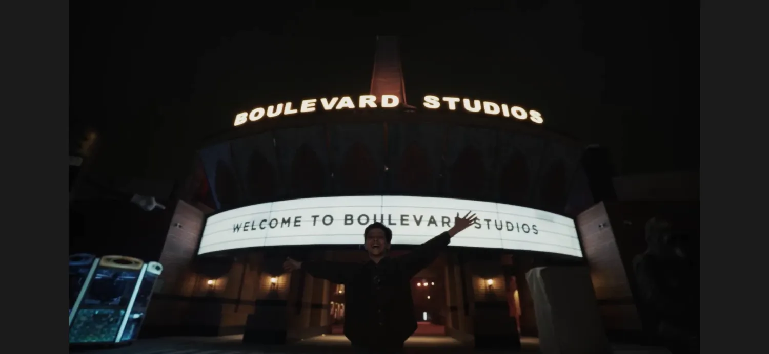 يستثمر الفيلم في مرافق البوليفارد ليحولها إلى بيئة درامية جديدة (لقطة من الفيديو الدعائي للفيلم)