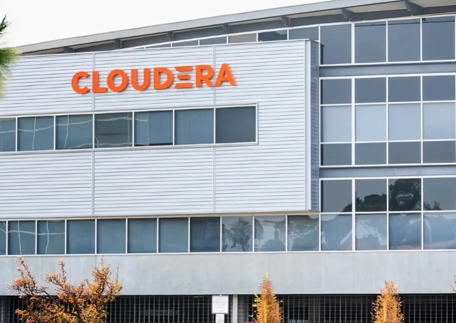 استطلاع لـ«كلاوديرا»: ثقة مرتفعة بالبيانات في السعودية رغم تحديات الحوكمة