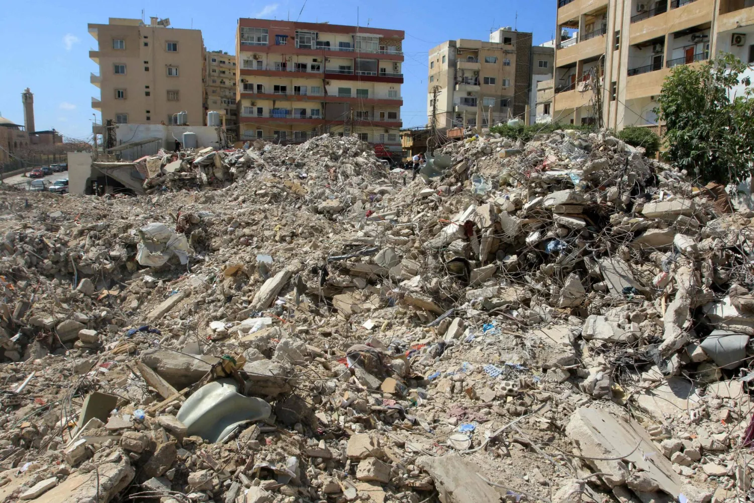 This picture shows the rubble of buildings destroyed in Israeli strikes in the southern Lebanese coastal city of Tyre on April 21, 2026. (AFP)