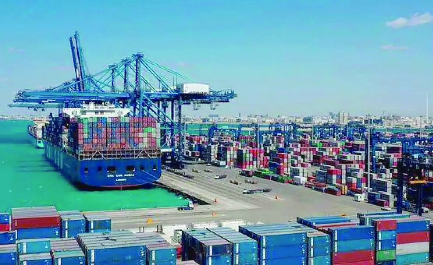 ميناء الملك عبد العزيز في السعودية (الهيئة العامة للموانئ)