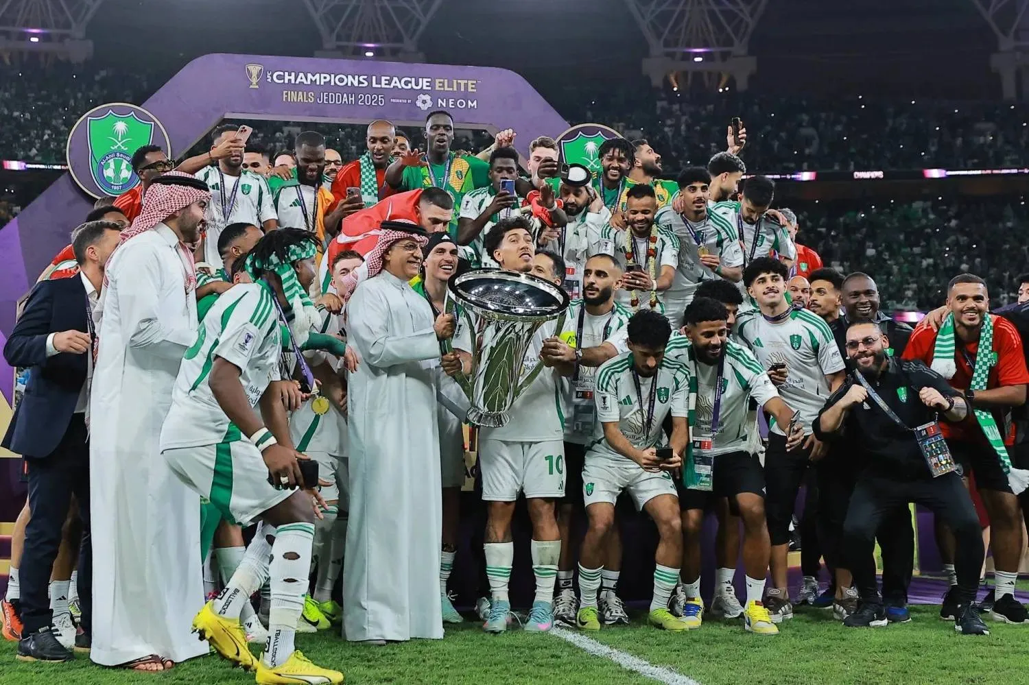 الأهلي السعودي آخر أبطال النخبة الآسيوية (رويترز)