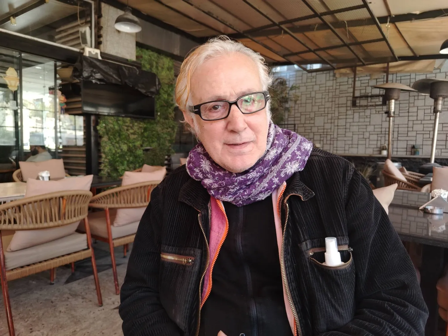 يقول كازازيان أن تكريمه في هذا التوقيت يعد دعوة غير مباشرة لكي يواصل عمله (الشرق الأوسط)