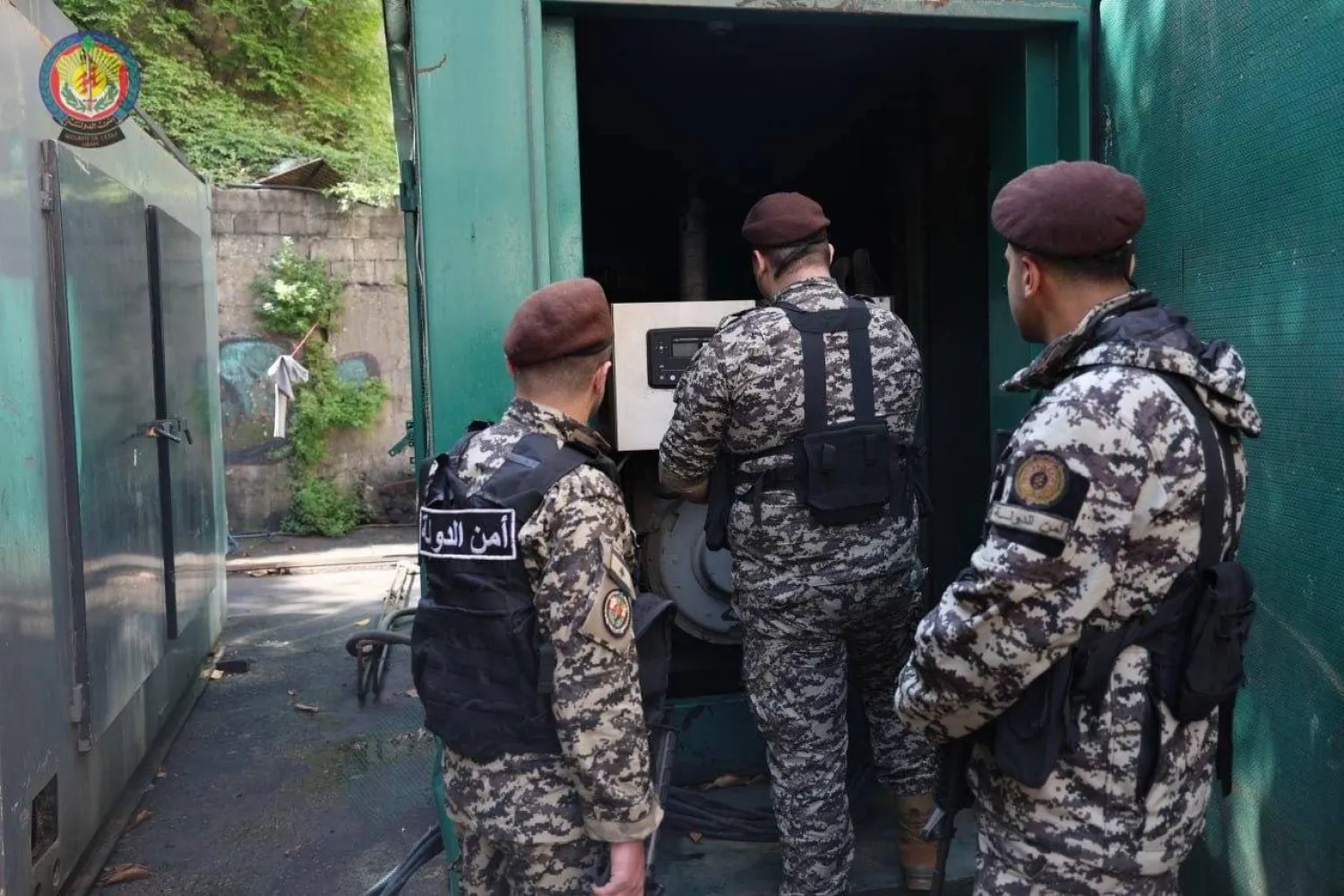 عناصر من جهاز أمن الدولة يقومون بدوريات لضبط الأسعار وملاحقة المخالفين في بيروت وجبل لبنان (موقع أمن الدولة)