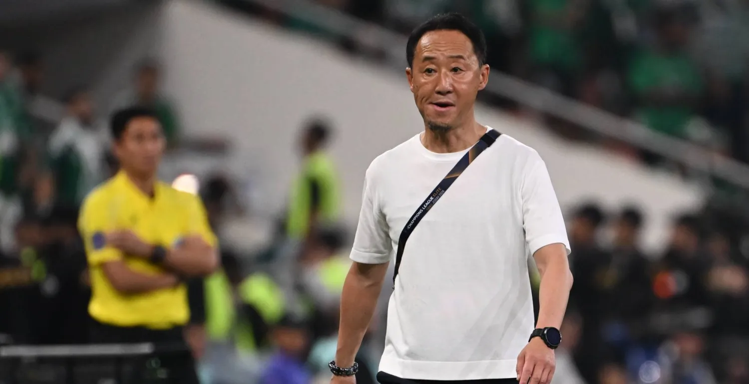 الياباني غو كورودا مدرب فريق ماتشيدا الياباني (تصوير: علي خمج)