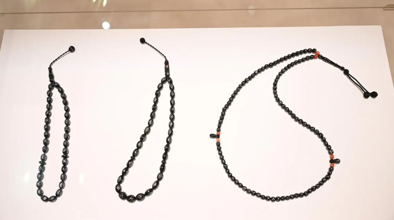 Prayer beads of various types have long been part of the tradition of acquiring Makkah souvenirs and gifts - SPA