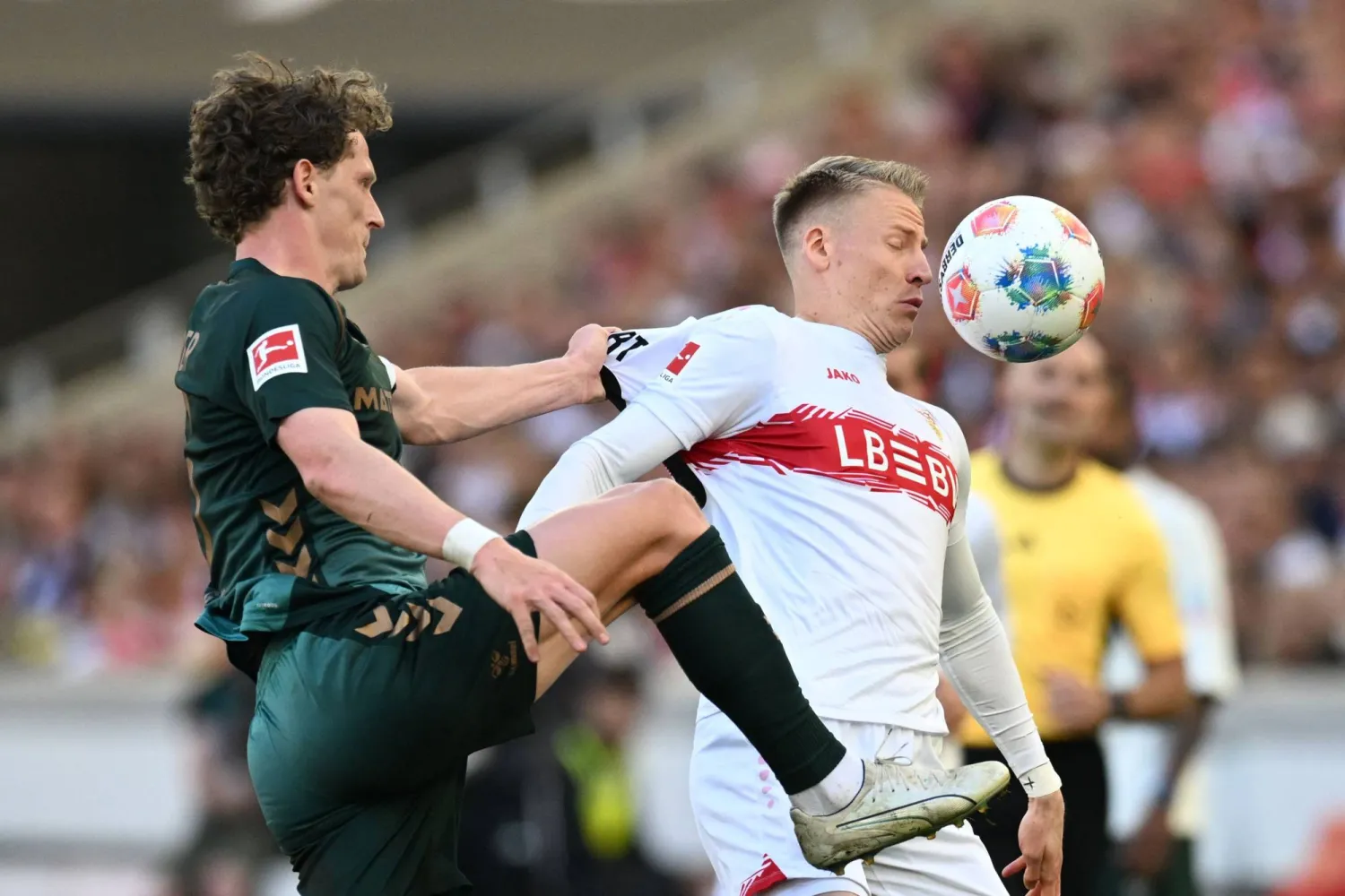 شتوتغارت اكتفى بالتعادل مع ضيفه فيردر بريمن (أ.ف.ب)