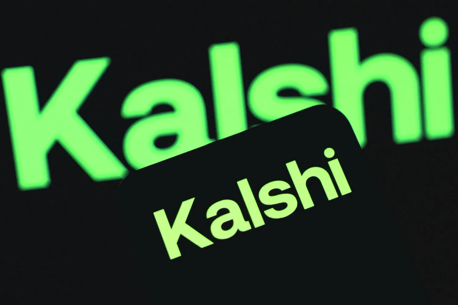 
شعار منصة «كالشي» (رويترز)