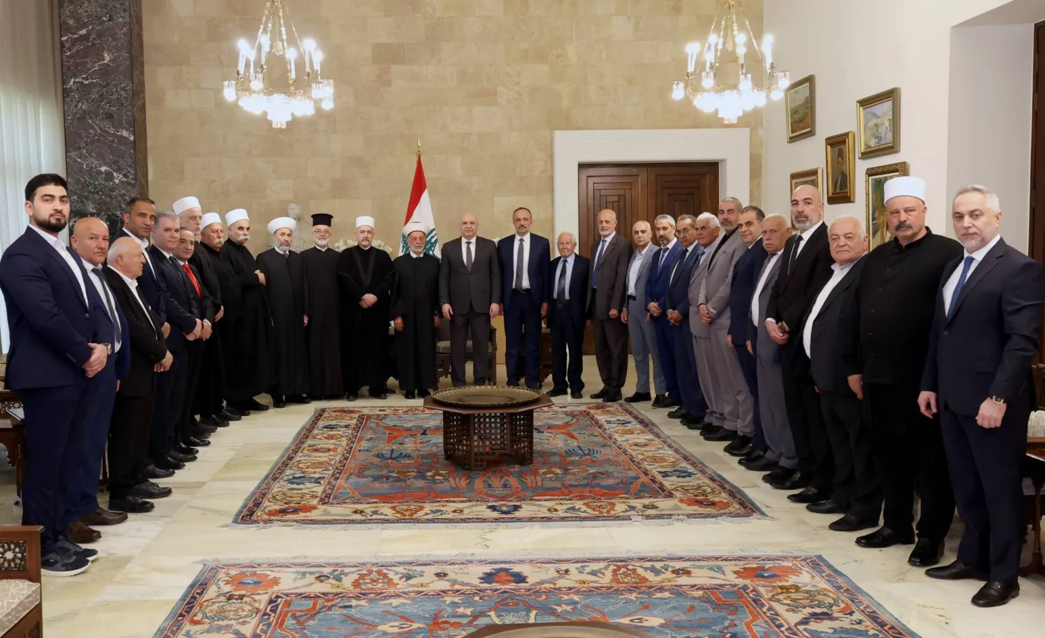 الرئيس اللبناني جوزيف عون مستقبلاً وفداً من فعاليات حاصبيا والعرقوب (رئاسة الجمهورية)

