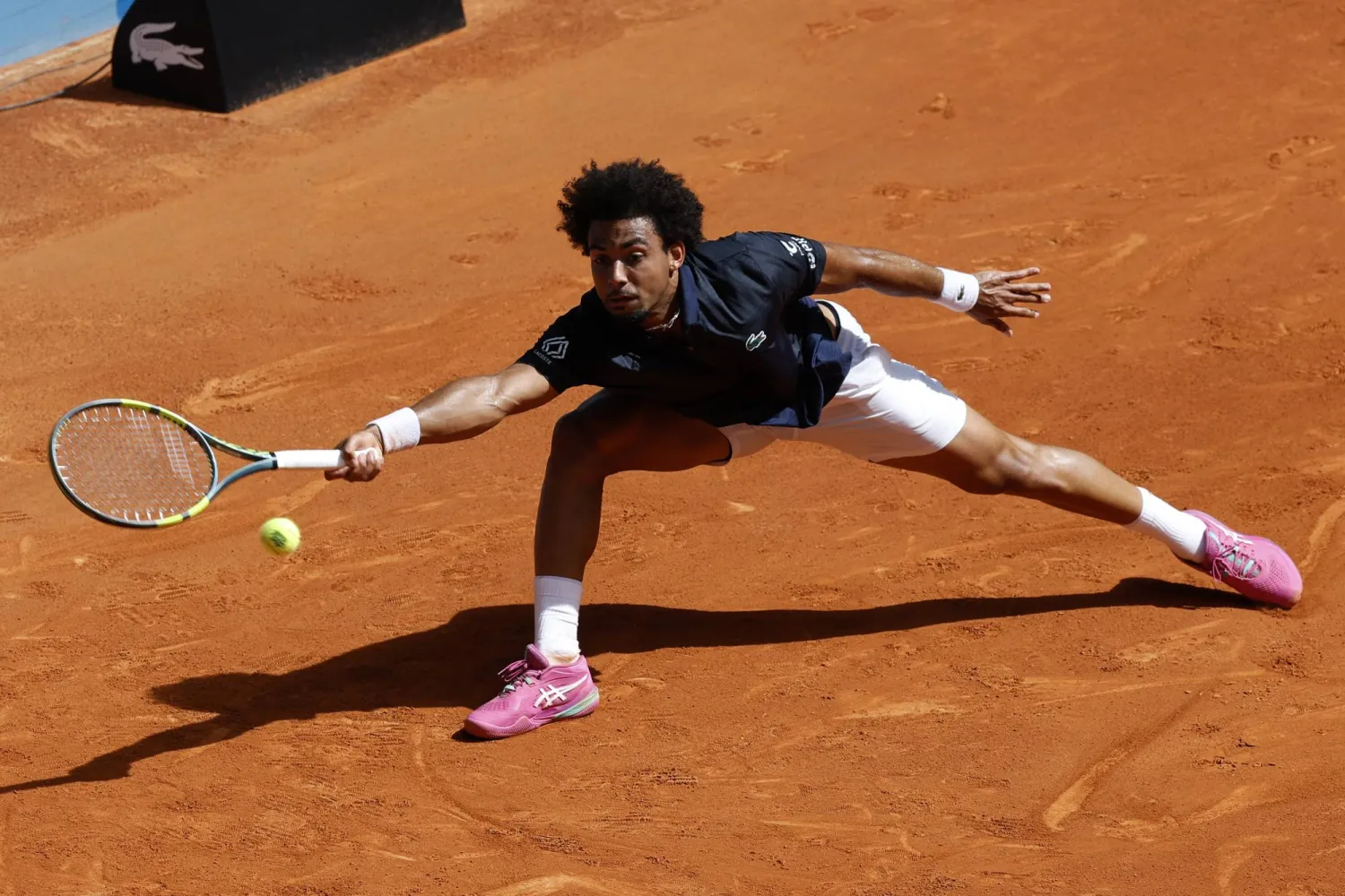 الفرنسي آرثر فيس يتألق في مدريد (إ.ب.أ)