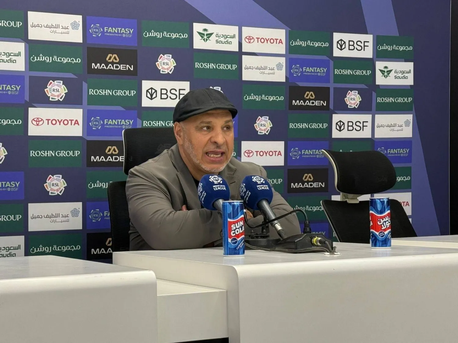 نور الدين بن زكري مدرب فريق الشباب (الشرق الأوسط)