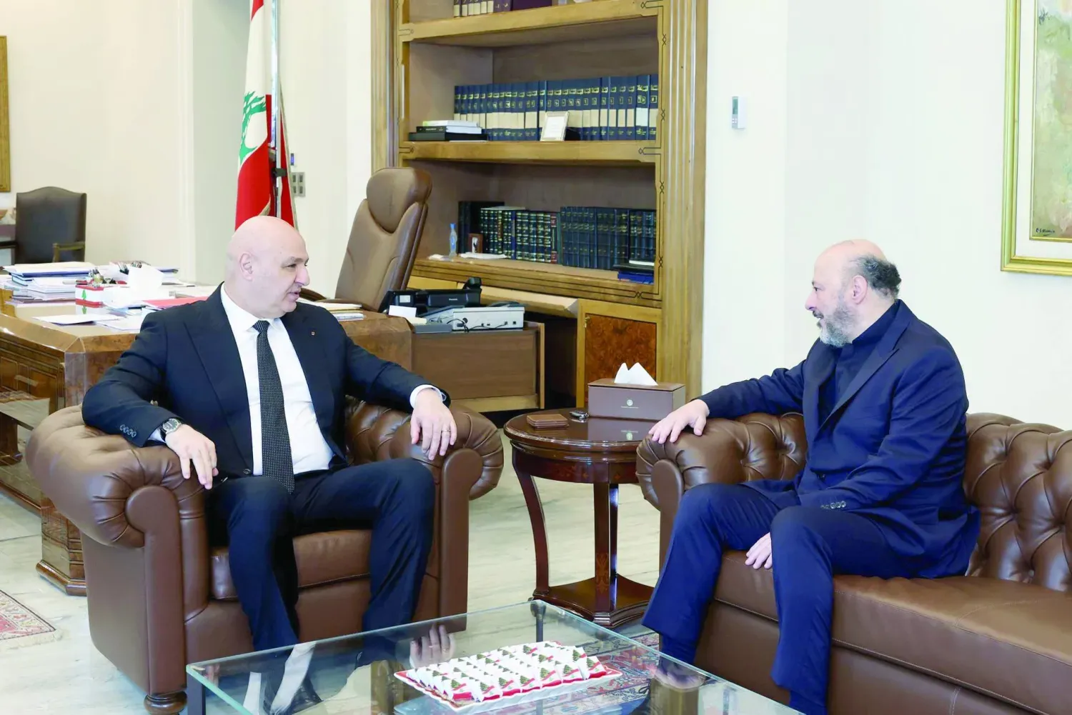 Avnn, Riachi'yi Geagea'dan gelen bir elçi olarak kabul etti (Lübnan Cumhurbaşkanlığı)