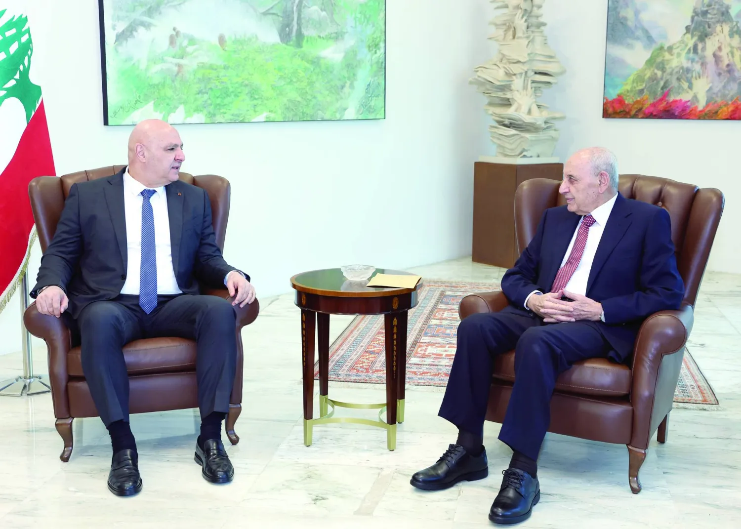 رئيس الجمهورية جوزيف عون مستقبلاً رئيس البرلمان نبيه بري (أرشيفية - رئاسة الجمهورية)