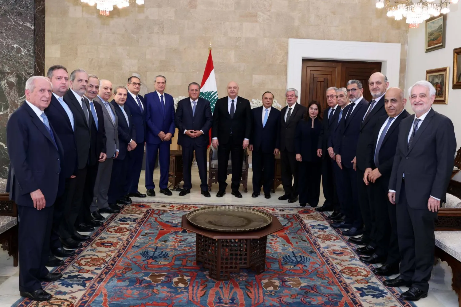 الرئيس جوزيف عون مستقبلاً وفداً من الهيئات الاقتصادية (الرئاسة اللبنانية)