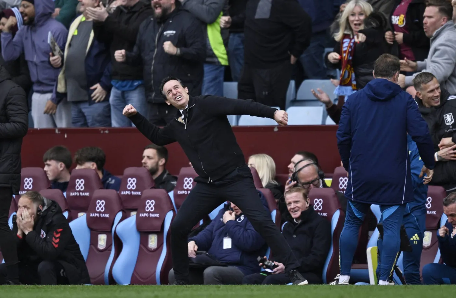 خبرة إيمري في الدوري الأوروبي تمنح أستون فيلا دفعة ضد فورست (رويترز)