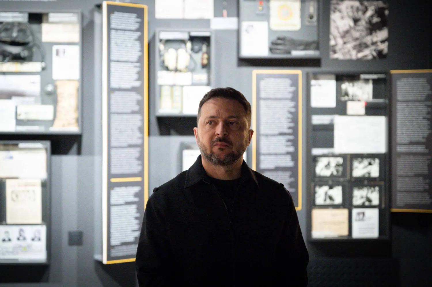 الرئيس الأوكراني فولوديمير زيلينسكي في لفيف (الرئاسة الأوكرانية - د.ب.أ)