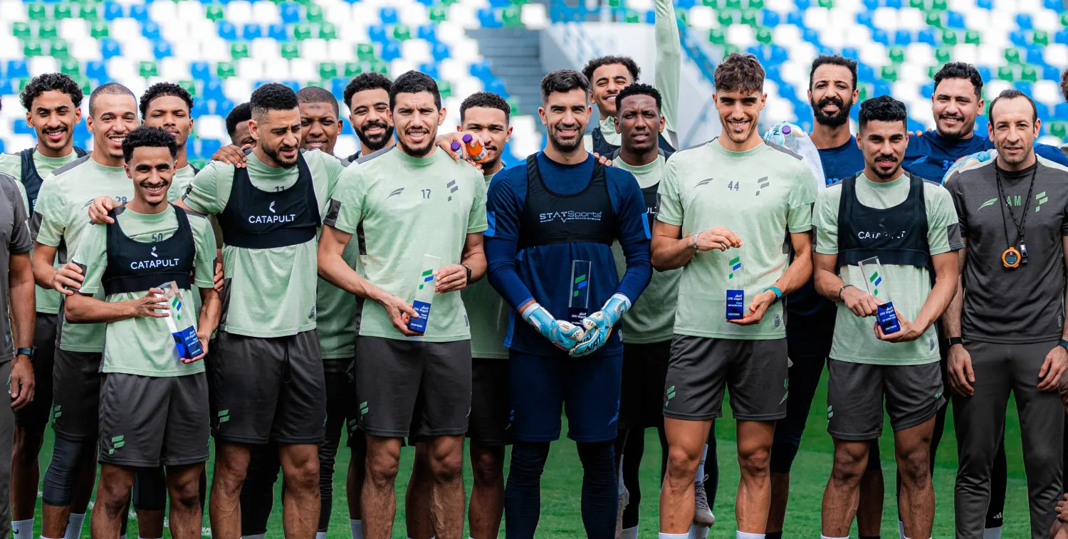 لاعبو الفتح خلال تدريباتهم الأخيرة (موقع النادي)