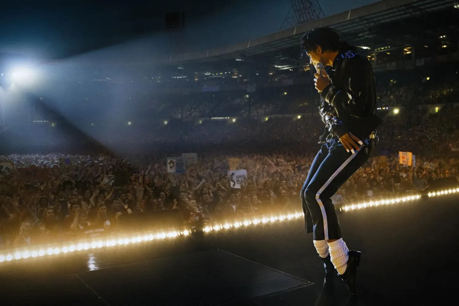 Yönetmen koltuğunda Antoine Fuqua'nın oturduğu filmde Michael Jackson'ı gerçek hayattaki yeğeni Jaafar Jackson canlandırıyor (Lionsgate)