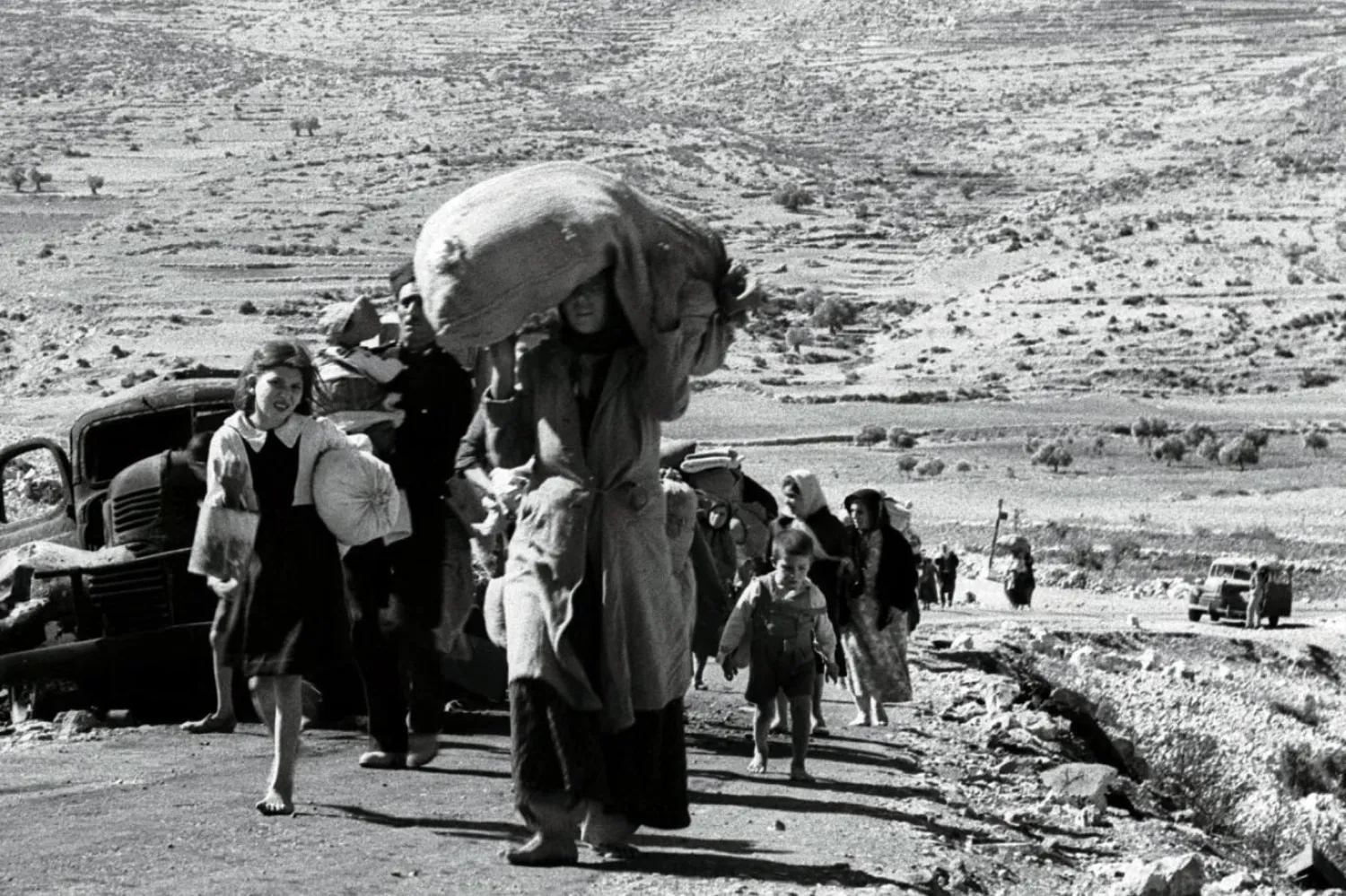Arşivler, 1948 Arap-İsrail Savaşı'nda topraklarından çıkarılan Filistinlilerin yaşadıklarını belgeliyor (Reuters)