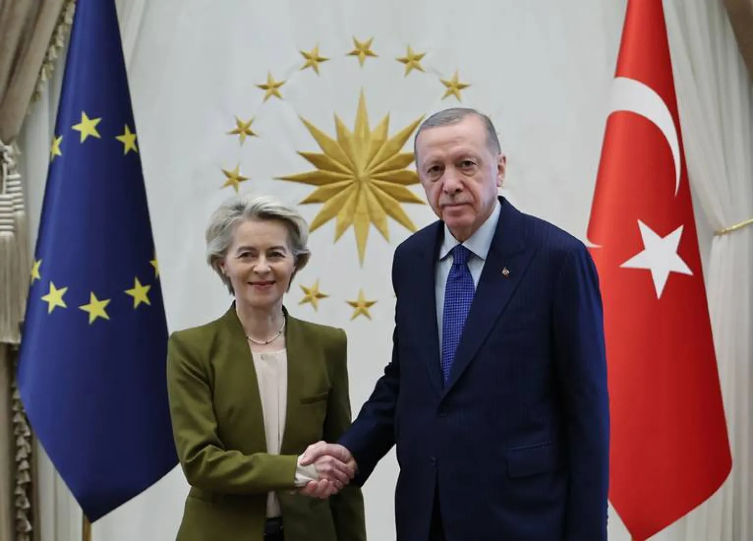 الرئيس التركي رجب طيب إردوغان خلال استقباله رئيسة المفوضية الأوروبية فون دير لاين بأنقرة في ديسمبر عام 2024 (الرئاسة التركية)