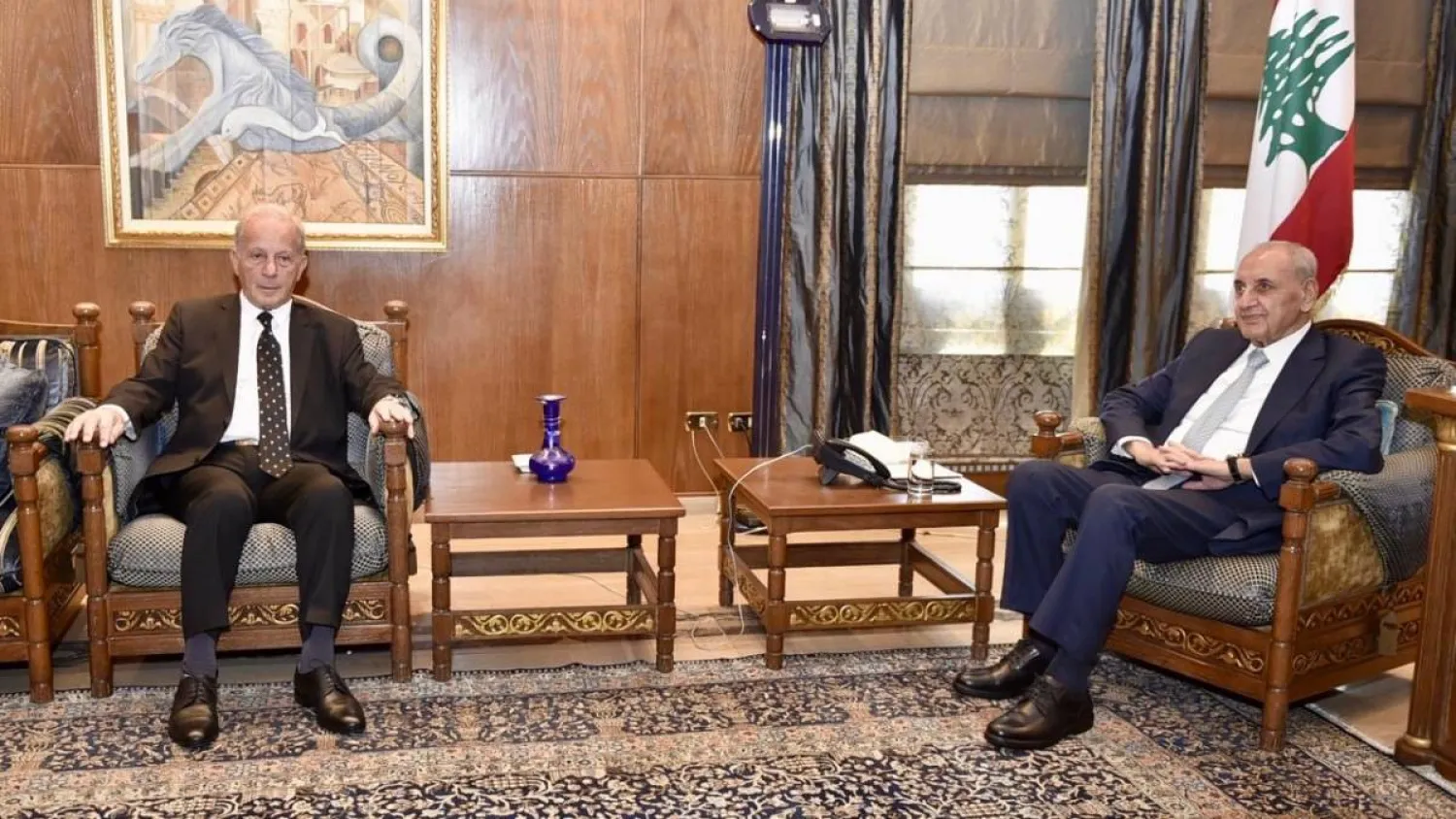 رئيس البرلمان نبيه بري مستقبلاً السفير الأميركي ميشال عيسى (رئاسة البرلمان)