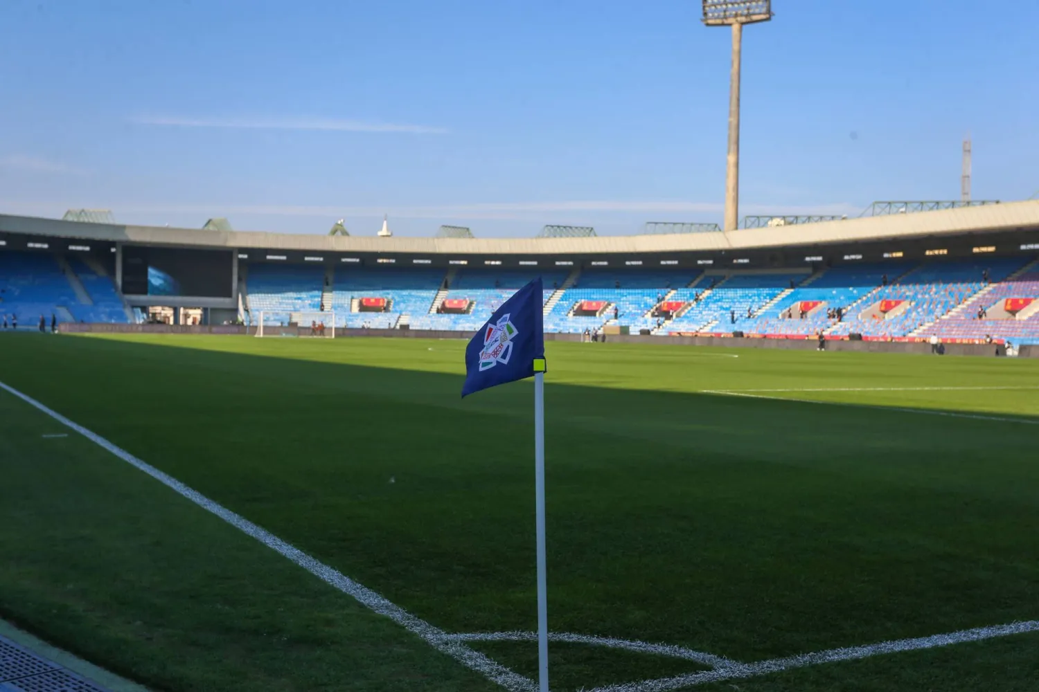 شهدت عملية بيع تذاكر مباراة الخليج أمام الهلال تسارعاً بعد عودة آمال «الأزرق العاصمي» في تحقيق اللقب (رابطة الدوري السعودي)