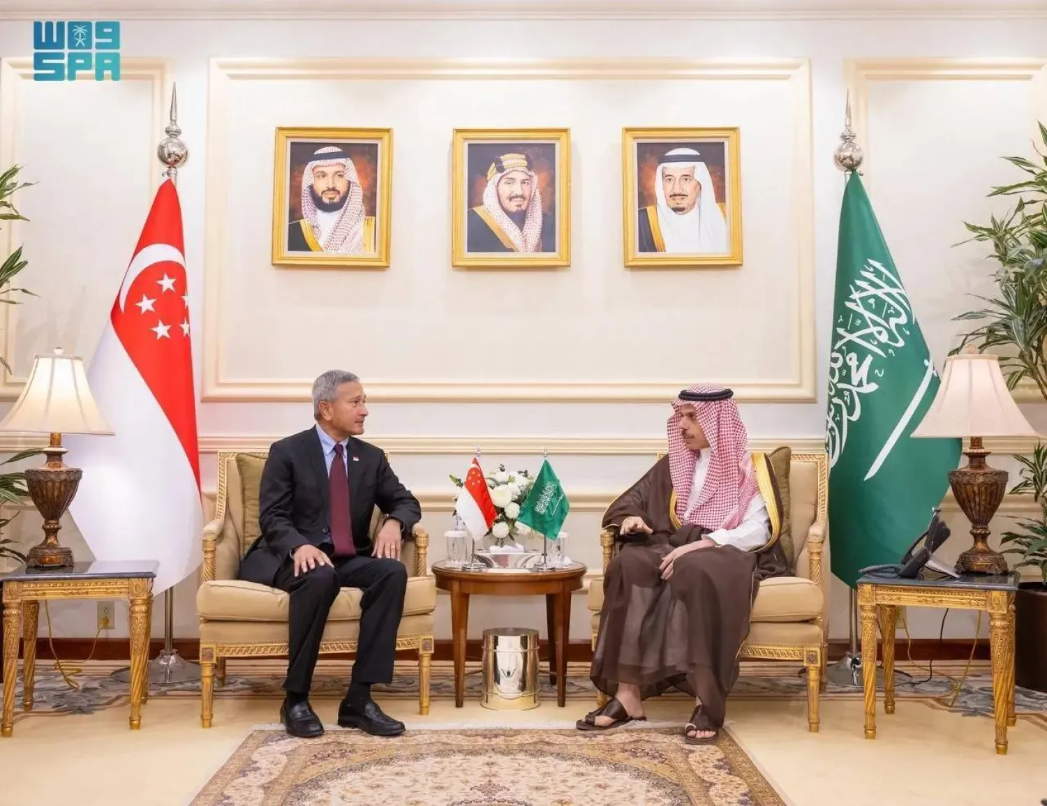 Saudi Foreign Minister Prince Faisal bin Farhan and his Singaporean counterpart Vivian Balakrishnan. (SPA)