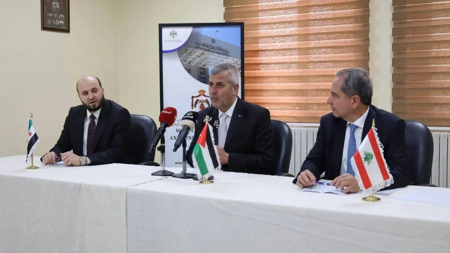 From left to right: Syrian Energy Minister Mohammed al-Bashir, Jordan’s Energy Minister Saleh al-Kharabsheh and Lebanon’s Energy and Water Minister Joe Saddi during their meeting in Amman. (Petra)