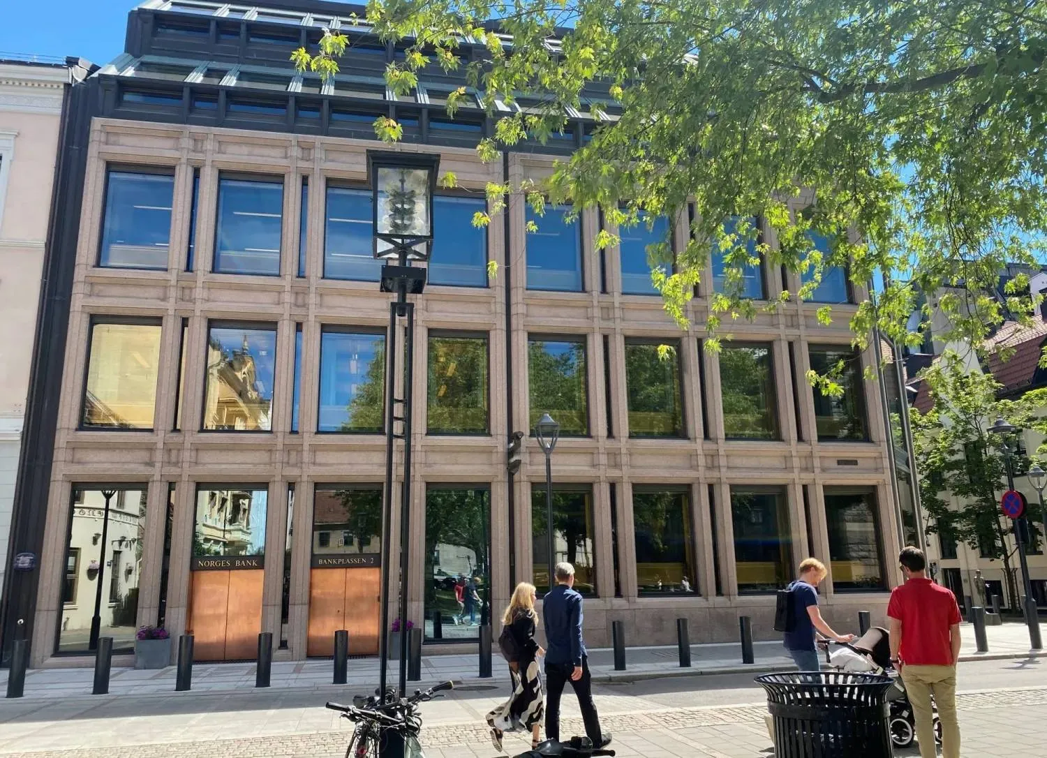 A view shows the building of Norway’s central bank (Norges Bank) in Oslo, Norway, June 23, 2022. REUTERS/Victoria Klesty/File Photo 