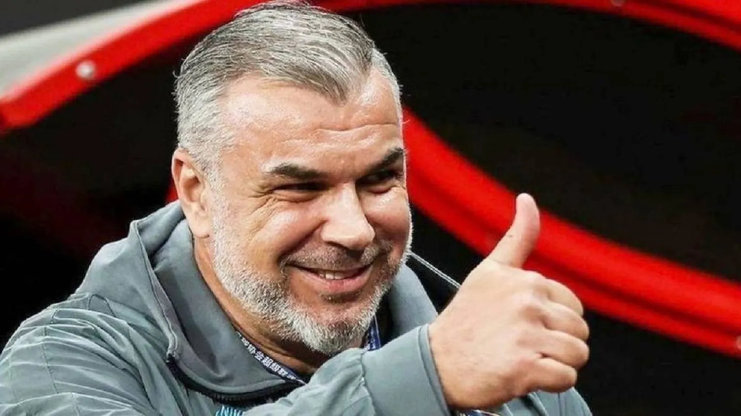 كوزمين أولاريو (رويترز)