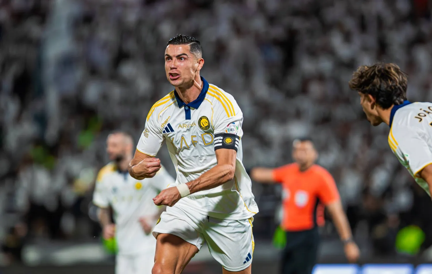 رونالدو يملك فرصة التتويج بلقبه المحلي الأول (نادي النصر)