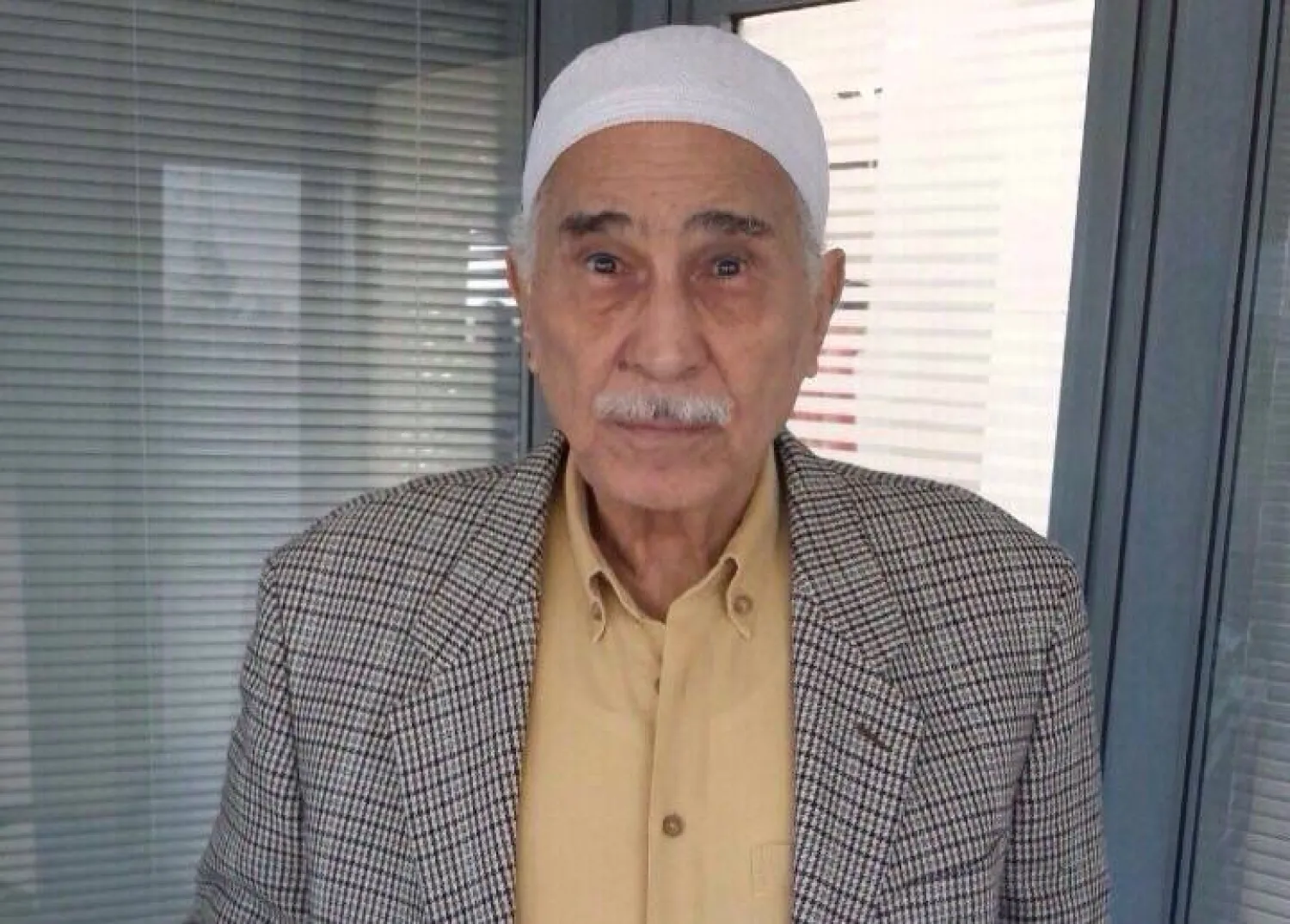 أبو زهرة يعاني من تدهور صحته منذ أسبوعين (حساب نجله على فيسبوك)